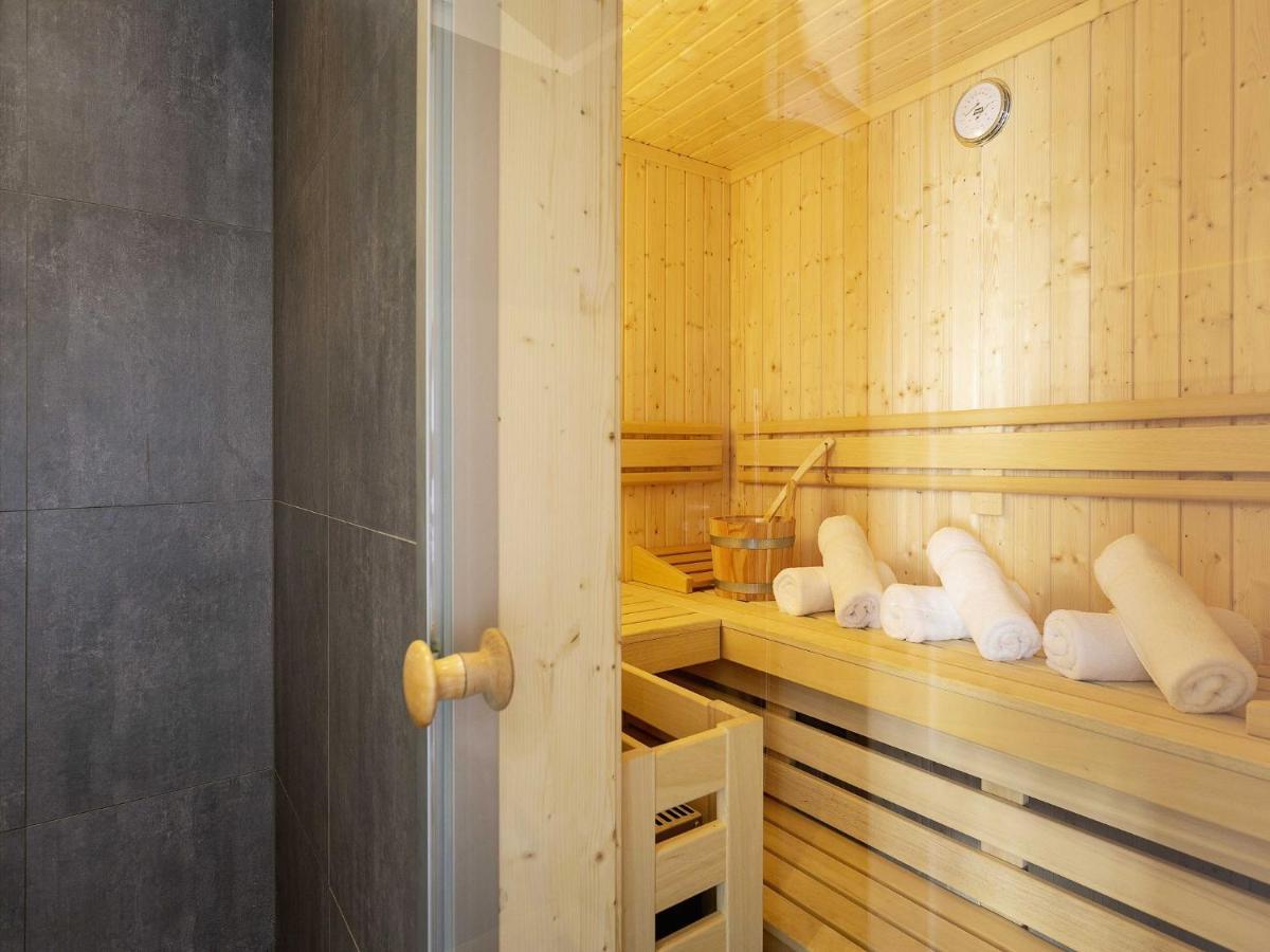 Reetland Am Meer - Premium Reetdachvilla Mit 3 Schlafzimmern, Sauna, Kamin Und Massagesessel F05 Dranske Exterior foto